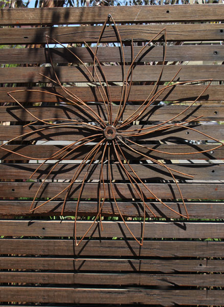 daisy-axis-sculptures