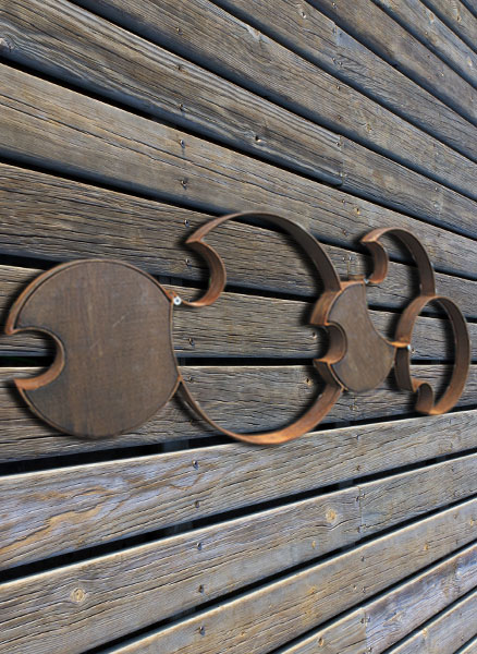 pacman-axis-sculptures